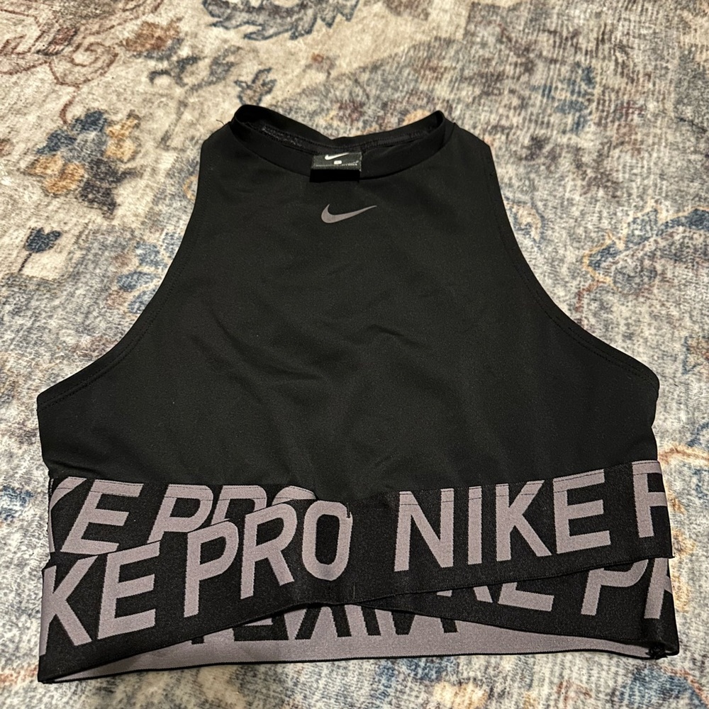 Nike pro dri fit intertwist crop bra SMALL Women's black and white